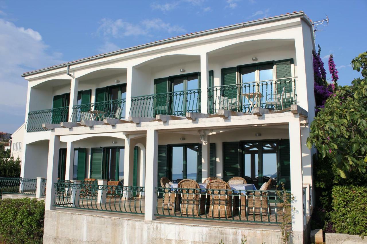 Villa Berg Маслиница Экстерьер фото